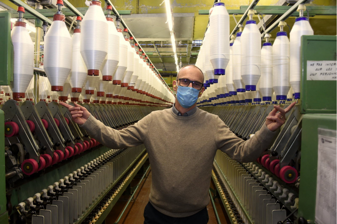 https://www.textile.fr/images/le-directeur-de-l-usine-fabien-tiberghien-gere-la-.jpg